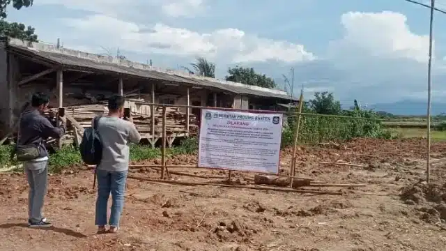 Berani Tutup Galian Ilegal, Warga Mekarsari Rayakan dengan Syukuran Meriah! Berani Tutup Galian Ilegal, Warga Mekarsari Rayakan dengan Syukuran Meriah!