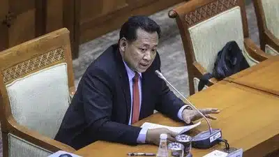 Skandal Korupsi di Bank BJB Terbongkar! Kerugian Negara Capai Ratusan Miliar! Skandal Korupsi di Bank BJB Terbongkar! Kerugian Negara Capai Ratusan Miliar!