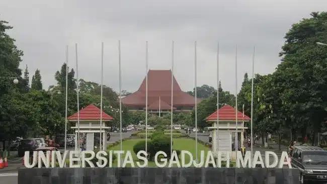 UGM Tegaskan Keaslian Ijazah Presiden Jokowi, Klarifikasi Tuduhan Pemalsuan UGM Tegaskan Keaslian Ijazah Presiden Jokowi, Klarifikasi Tuduhan Pemalsuan