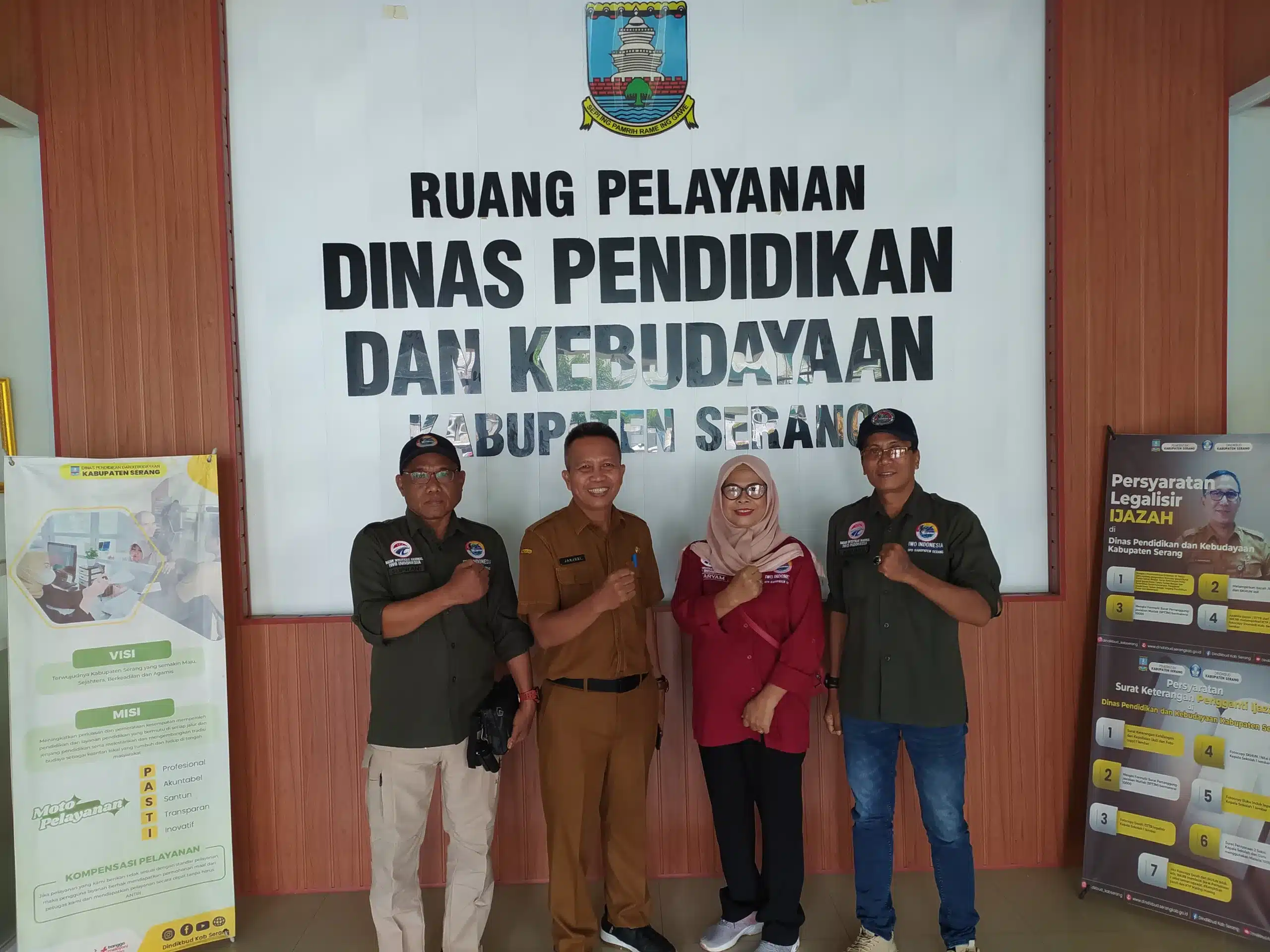 IWO-I Kabupaten Serang Jalin Silaturahmi dengan Dindikbud, Dorong Sinergi Bangun Dunia Pendidikan IWO-I Kabupaten Serang Jalin Silaturahmi dengan Dindikbud, Dorong Sinergi Bangun Dunia Pendidikan