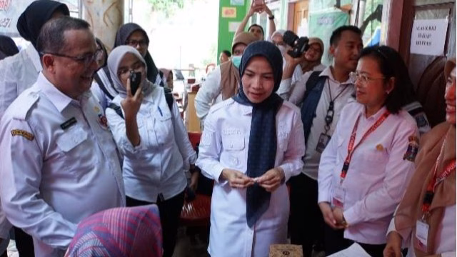 Kemenko Pangan dan Kemendes Tinjau Koperasi Merah Putih Desa Ranjeng, Dorong Swasembada Pangan dari Desa Kemenko Pangan dan Kemendes Tinjau Koperasi Merah Putih Desa Ranjeng, Dorong Swasembada Pangan dari Desa