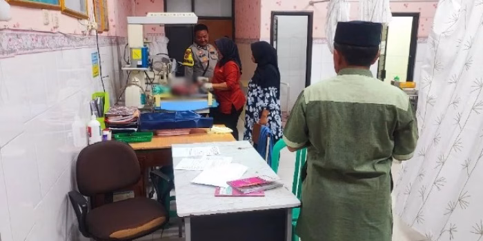 Warga Ciruas Serang Dikejutkan Penemuan Bayi Perempuan di Teras Rumah
