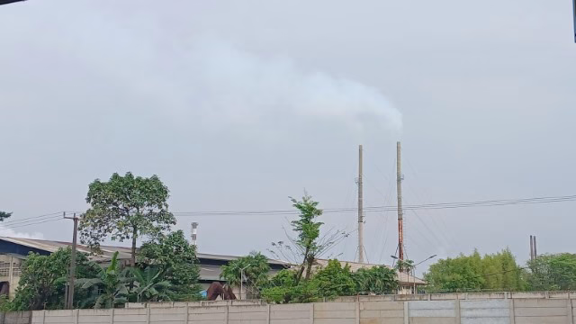 Polusi Udara di Kawasan Industri Cikande Kabupaten Serang, Warga dan Pekerja Pabrik Mengeluh Sesak Napas Polusi Udara di Kawasan Industri Cikande Kabupaten Serang, Warga dan Pekerja Pabrik Mengeluh Sesak Napas