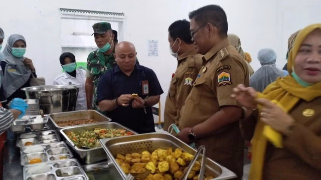 BBPOM Serang Soroti Kebersihan Dapur SPPG ke-8 di Kota Serang BBPOM Serang Soroti Kebersihan Dapur SPPG ke-8 di Kota Serang