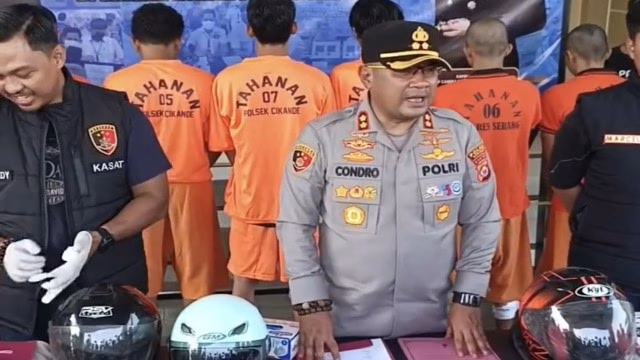 Polres Serang Tangkap 9 Pelaku Kejahatan Jalanan, Dua di Antaranya Ditembak Saat Melawan Petugas Polres Serang Tangkap 9 Pelaku Kejahatan Jalanan, Dua di Antaranya Ditembak Saat Melawan Petugas
