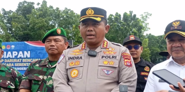 Polisi melakukan olah TKP di lokasi penembakan Citra Raya, Kabupaten Tangerang, Rabu dini hari (CompasKotaNews.com/ist)