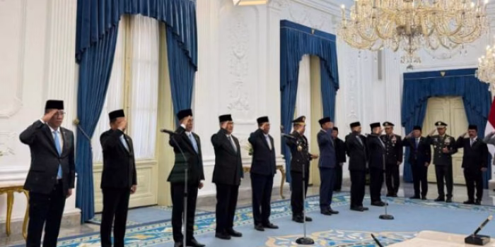 Prabowo lantik Komite Reformasi Polri 7 November 2025