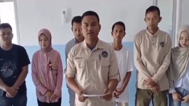 Menu MBG di SMAN 1 Cigemblong Diduga Mentah, Kepala SPPG Akui Ada 15 Kg Telur Terdistribusi Menu MBG di SMAN 1 Cigemblong Diduga Mentah, Kepala SPPG Akui Ada 15 Kg Telur Terdistribusi