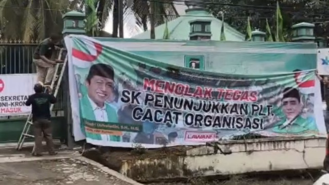 DPW PPP Banten Dipasangi Spanduk Penolakan Plt Ketua dan Sekretaris DPW PPP Banten Dipasangi Spanduk Penolakan Plt Ketua dan Sekretaris