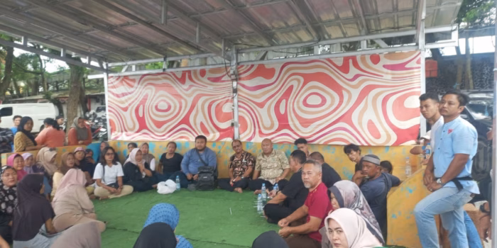 Musyawarah Satgas Dispora dan Pedagang Stadion Maulana Yusuf Berakhir Damai