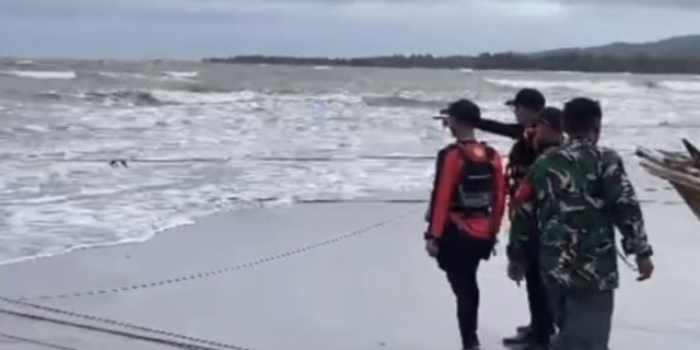 Remaja Terseret Ombak di Pantai Camara, Tim SAR Gabungan Lanjutkan Pencarian Hari Kedua