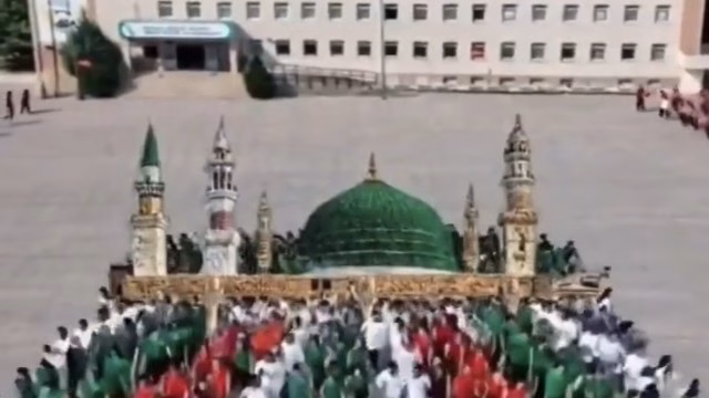 Siswa Sekolah di ElazigbTurki Sambut Ramadan dengan Koreografi Kreatif dan Kompak Siswa Sekolah di ElazigbTurki Sambut Ramadan dengan Koreografi Kreatif dan Kompak