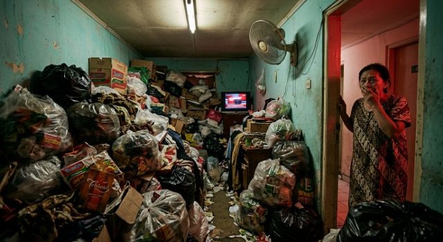 Kamar Kost Penuh Sampah di Tangsel Gegerkan Warganet, Diduga Penghuni Alami Hoarding Disorder