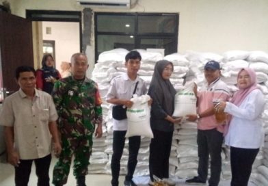 Pembagian Beras Dan Minyak Program Bulog Tahun 2026 Di Desa Cibadak Kecamatan Cikupa Tangerang Banten Sebanyak 743 Undangan Barcode Pembagian Beras Dan Minyak Program Bulog Tahun 2026 Di Desa Cibadak Kecamatan Cikupa Tangerang Banten Sebanyak 743 Undangan Barcode