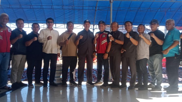 Sekitar 14 Perusahaan Berpartisipasi, Ribuan Warga Terima Pembagian Daging Kurban Sekitar 14 Perusahaan Berpartisipasi, Ribuan Warga Terima Pembagian Daging Kurban