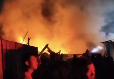 Gudang Kayu di Pondok Cabe Ilir Tangsel Terbakar Hebat, Diduga Akibat Korsleting Listrik Gudang Kayu di Pondok Cabe Ilir Tangsel Terbakar Hebat, Diduga Akibat Korsleting Listrik