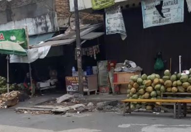 PEDAGANG KELAPA MUDA KEMBALI KE PASAR LAMA, DIDUGA KINERJA PERINDAGKOP DAN KASATGAS DISEBUT KURANG SERIUS PEDAGANG KELAPA MUDA KEMBALI KE PASAR LAMA, DIDUGA KINERJA PERINDAGKOP DAN KASATGAS DISEBUT KURANG SERIUS