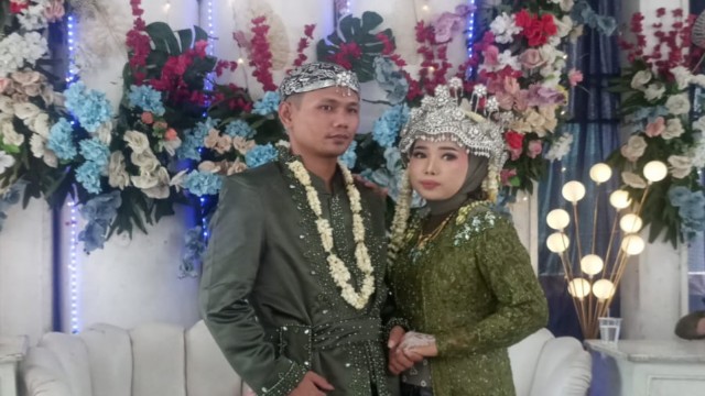 Selamat Menempuh Hidup Baru untuk Sartiyah dan Ade Sutrisno, Semoga Menjadi Keluarga Sakinah, Mawaddah, Warahmah Selamat Menempuh Hidup Baru untuk Sartiyah dan Ade Sutrisno, Semoga Menjadi Keluarga Sakinah, Mawaddah, Warahmah