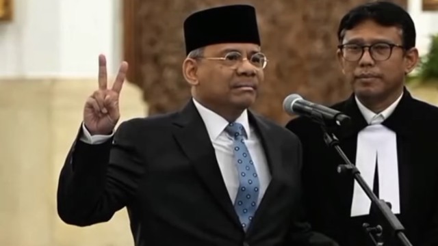 Suahasil Nazara Resmi Jadi Menteri Keuangan, Gantikan Purbaya Yudhi Sadewa Suahasil Nazara Resmi Jadi Menteri Keuangan, Gantikan Purbaya Yudhi Sadewa