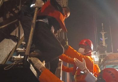 Kru Kapal MV Guo Yuan 26 Sakit Di Perairan Merak-Suralaya, Basarnas Banten Lakukan Evakuasi Medis Kru Kapal MV Guo Yuan 26 Sakit Di Perairan Merak-Suralaya, Basarnas Banten Lakukan Evakuasi Medis