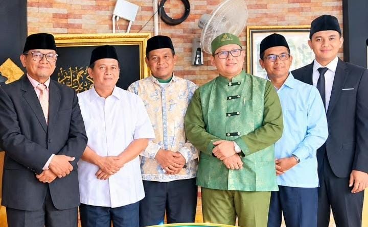 100 Pimpinan Pesantren Alumni Daar el Qolam & Latansa Berkumpul : Bahas Pesantren Masa Depan, Antara Spiritual, Ekonomi dan Keseimbangan Hidup